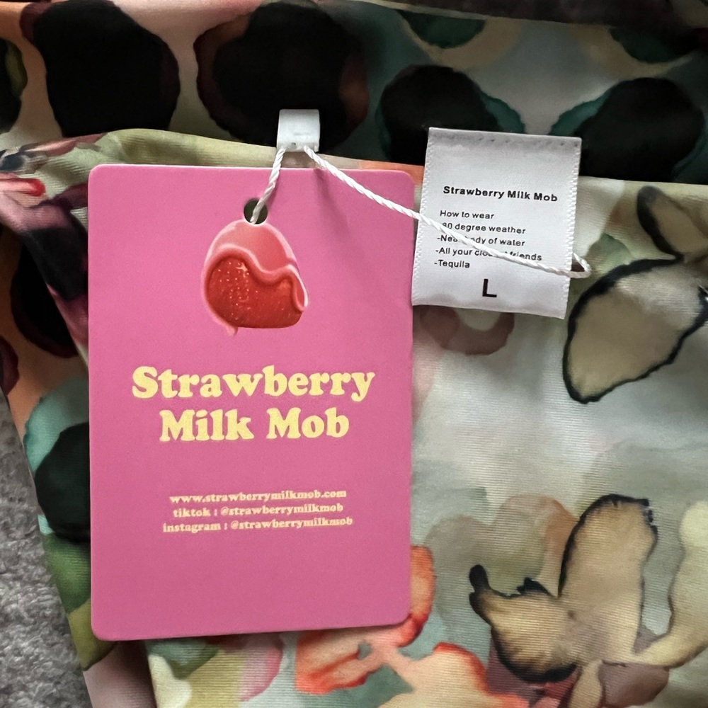 Strawberry Milk Mob Multicolor Floral Bikini - Picture 2 of 4